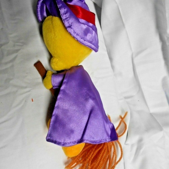 Warner Bros 8" Tall Tweety Witch On Broom Bean Bag - Picture 3 of 3